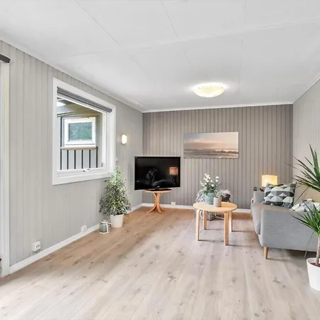 公寓 Nice Modern House In With Lovely Patio *